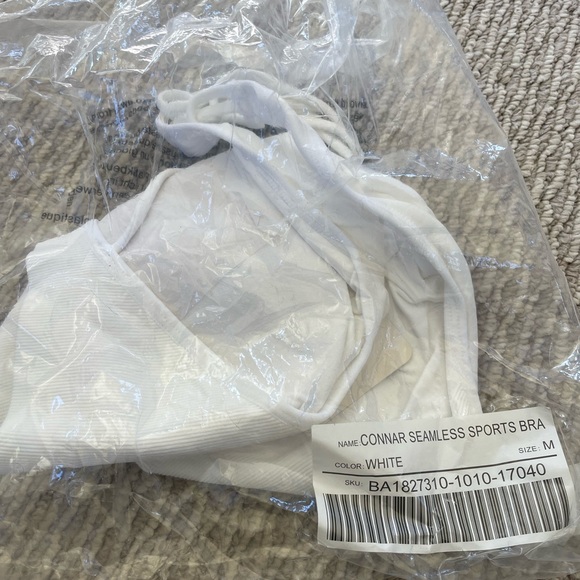 Fabletics Seamless Sports Bra Medium - Picture 3 of 3